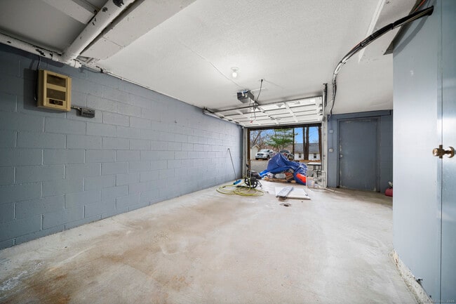 Building Photo - 161 Kinney St