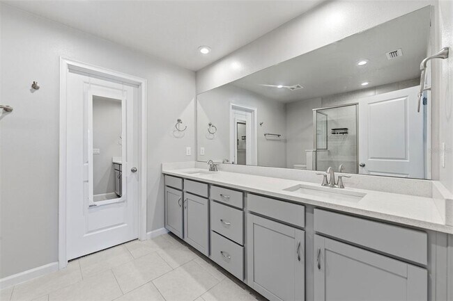 Building Photo - 2587 Everglade Way
