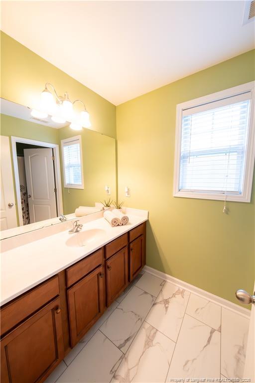 Building Photo - 622 Omaha Dr