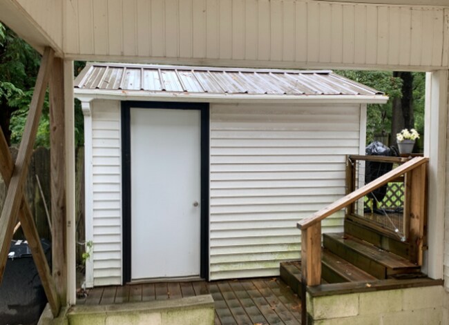 Building Photo - 2Bed/1Bath House