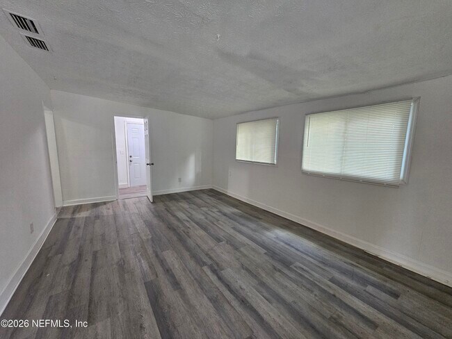 Building Photo - 10228 Westmar Rd