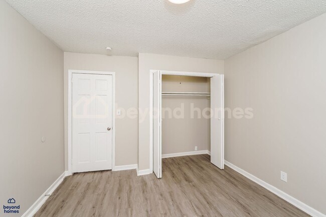 Building Photo - Beautiful 3 Bed 2 Bath Home in Hoover - Ju...