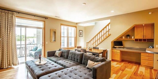 Primary Photo - Blair House Condominiums