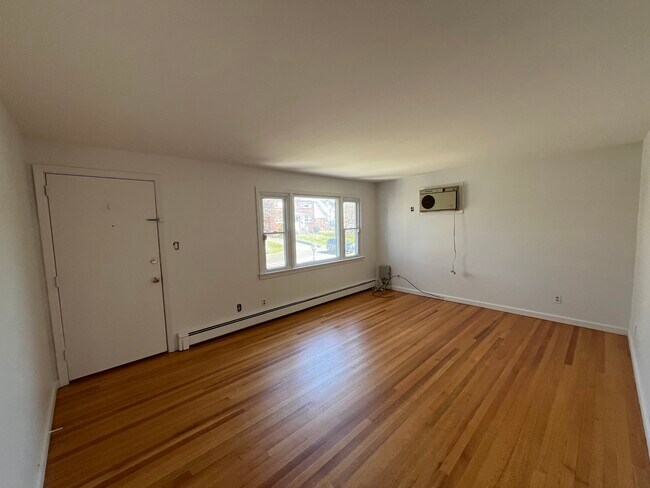 LIVING ROOM - 360 New York Ave