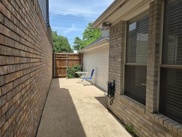 Building Photo - 6011 Longley Ct