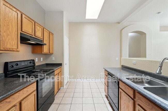 Building Photo - 16719 S 23rd St