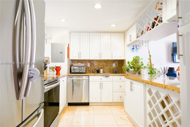 Building Photo - 11111 Biscayne Blvd