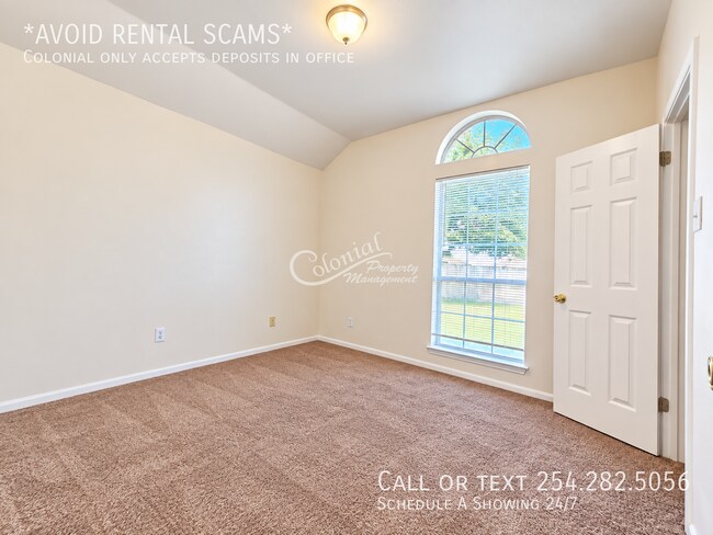 Building Photo - 4307 Adobe Dr