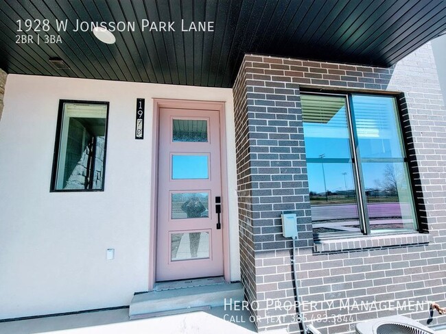 Building Photo - 1928 Jonsson Park Ln