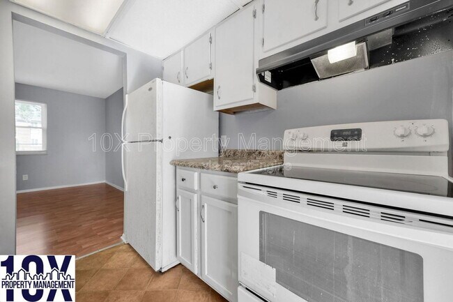 Building Photo - 3069 Rotunda Ct S