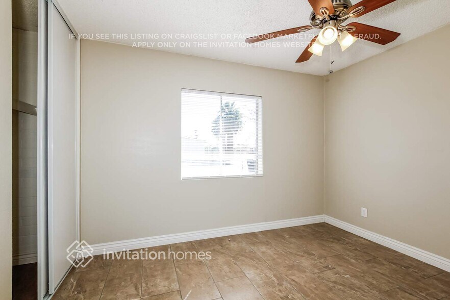 Building Photo - 3412 W Bluefield Ave