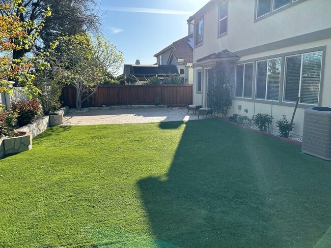 Building Photo - 1849 Alexander Way