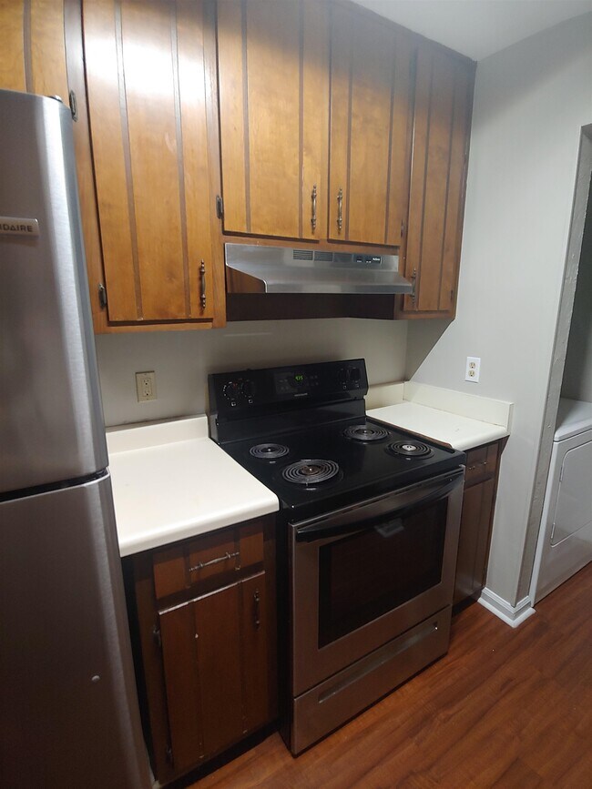 Building Photo - 1445 Willow Bend Way