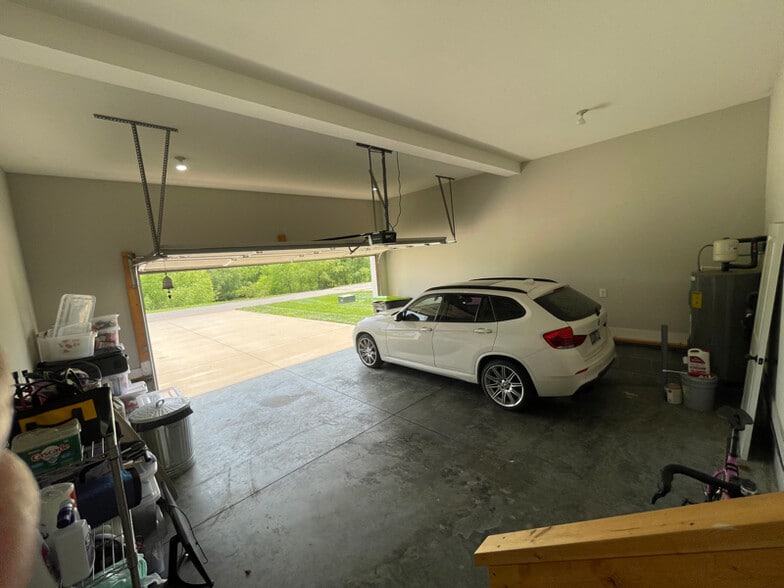 Building Photo - 266 John Duke Tyler Blvd