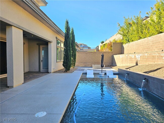 Building Photo - 12374 Skyracer Dr