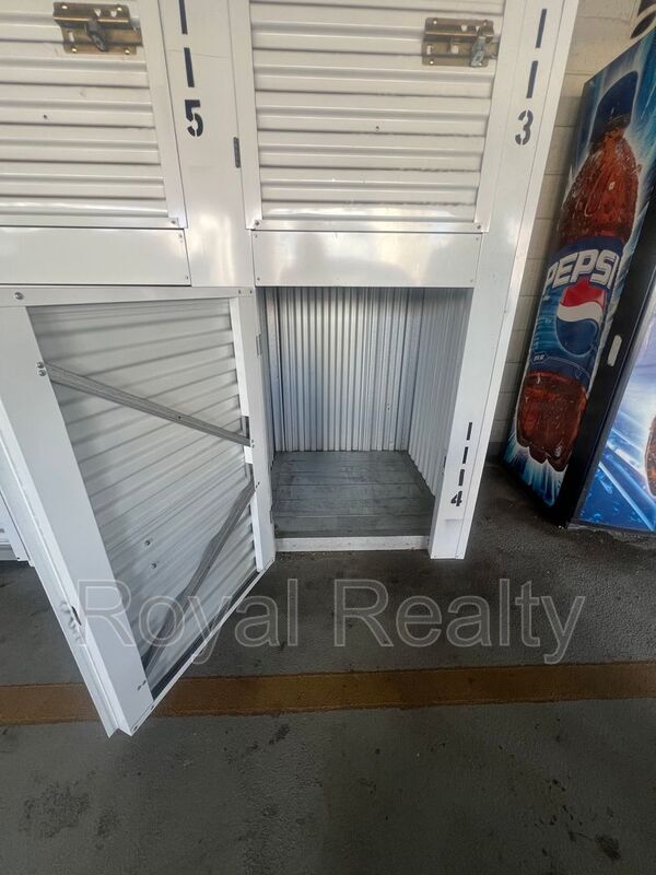 Building Photo - 1655 Makaloa St