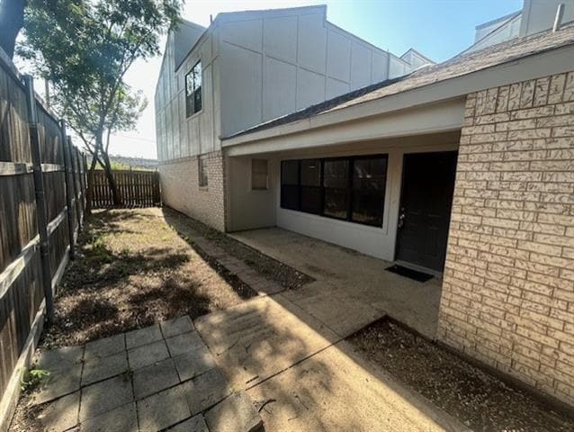 Building Photo - 401 Towne House Ln