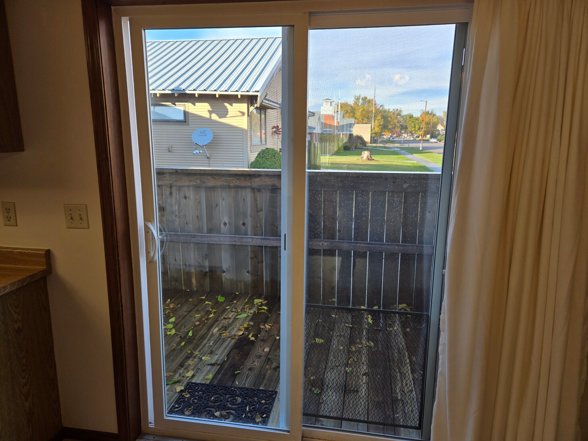 Building Photo - 935 Center Ave