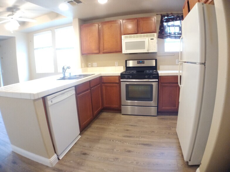 Building Photo - 4800 Westlake Pky