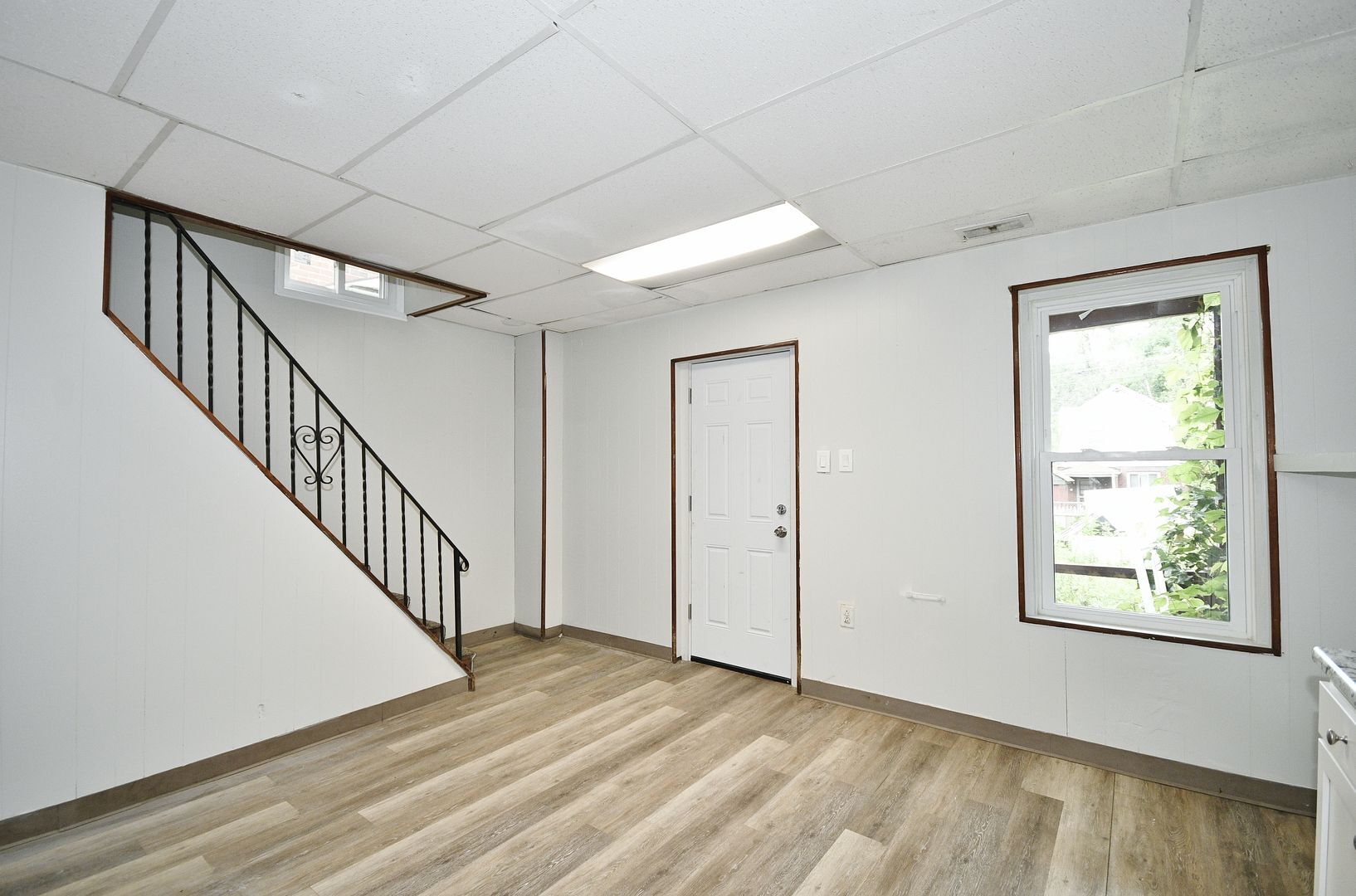 Building Photo - 303 N Holland Ave