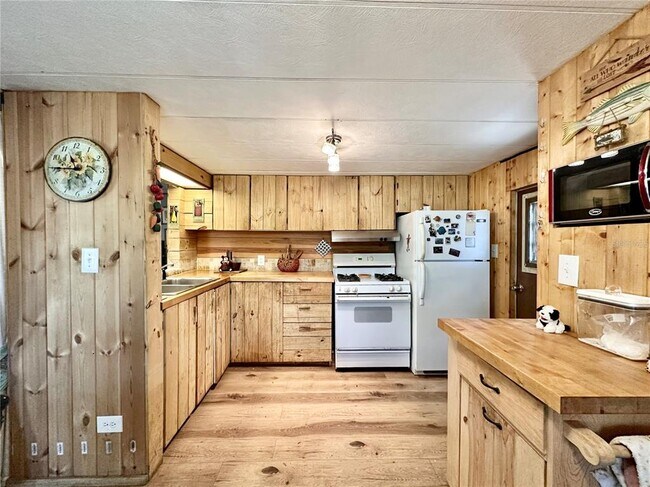 Building Photo - 3609 E Westcove Ct