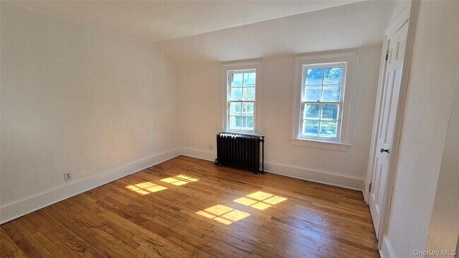 Building Photo - 98 S Hamilton St