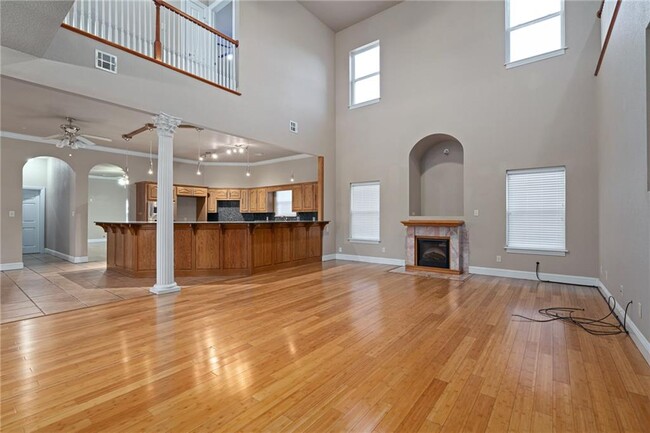 Building Photo - 6500 Riley Park Dr