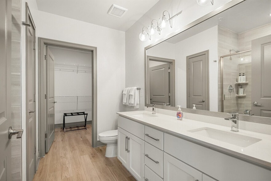 Building Photo - 8936 Williams Cir