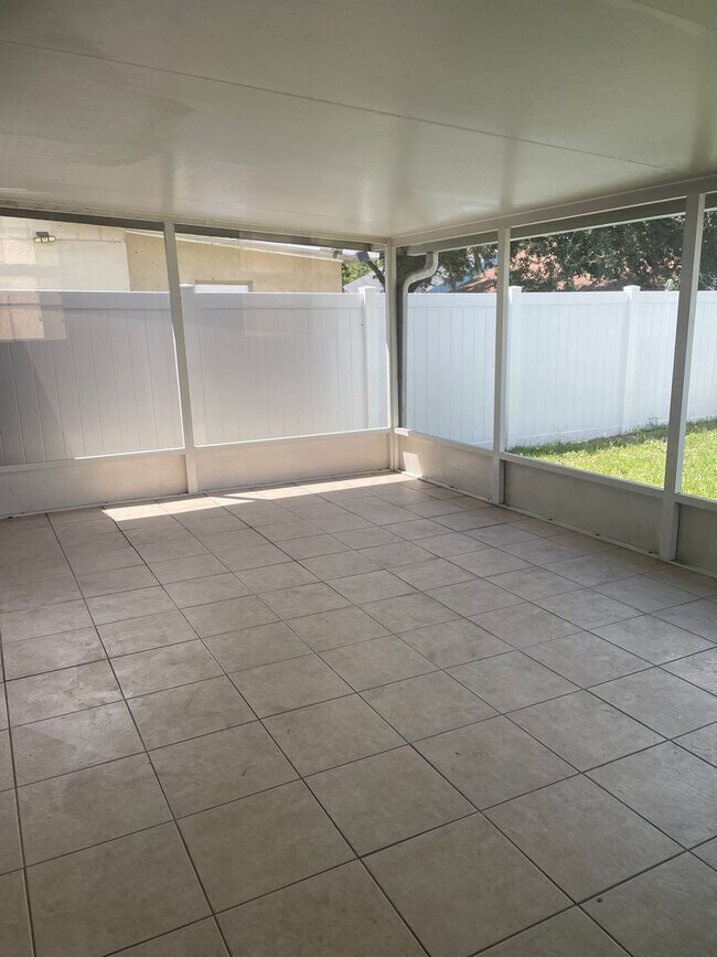 Building Photo - 12788 Majorama Dr
