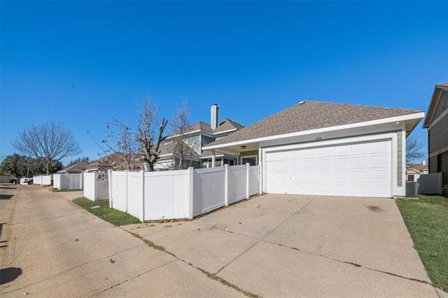 Building Photo - 1336 Kingston Pl