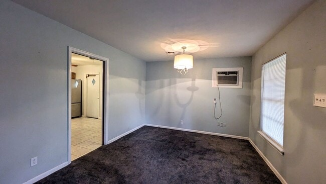 Building Photo - 1110 Sumner Dr