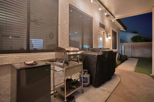 Building Photo - 45180 Debbie Dr