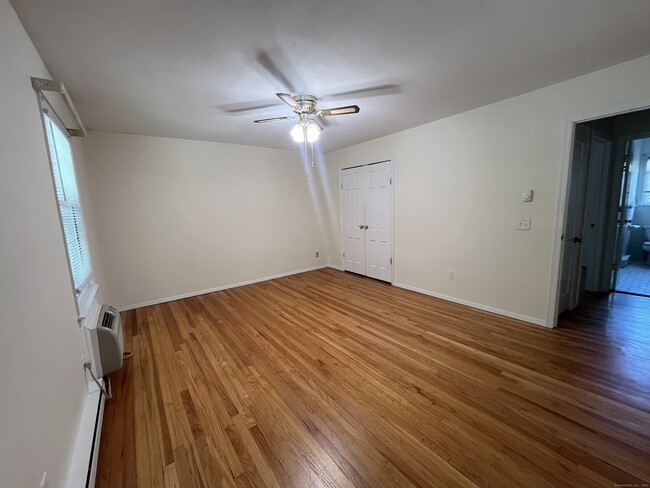 Building Photo - 1 Silvermine Manor