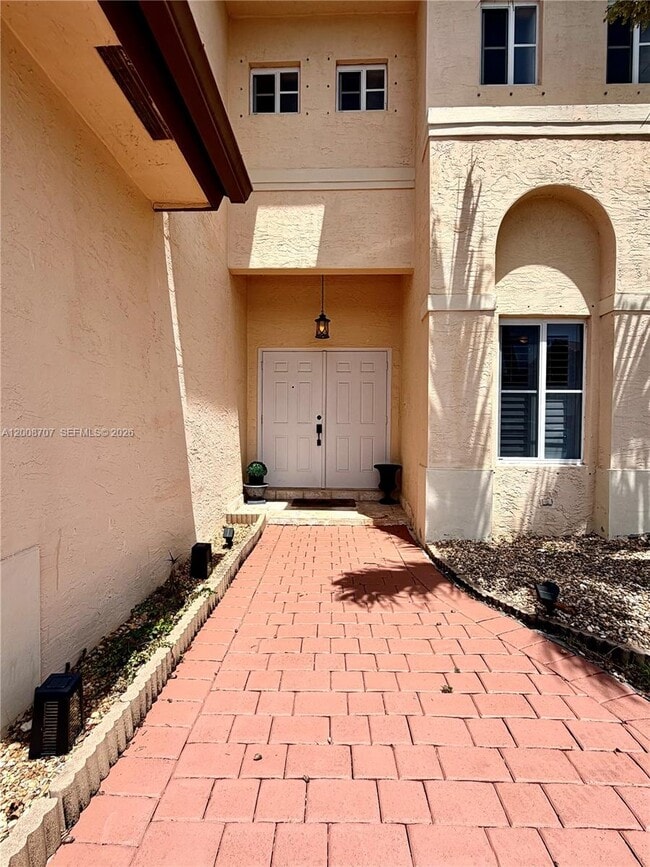 Building Photo - 2609 NE 42nd Ave
