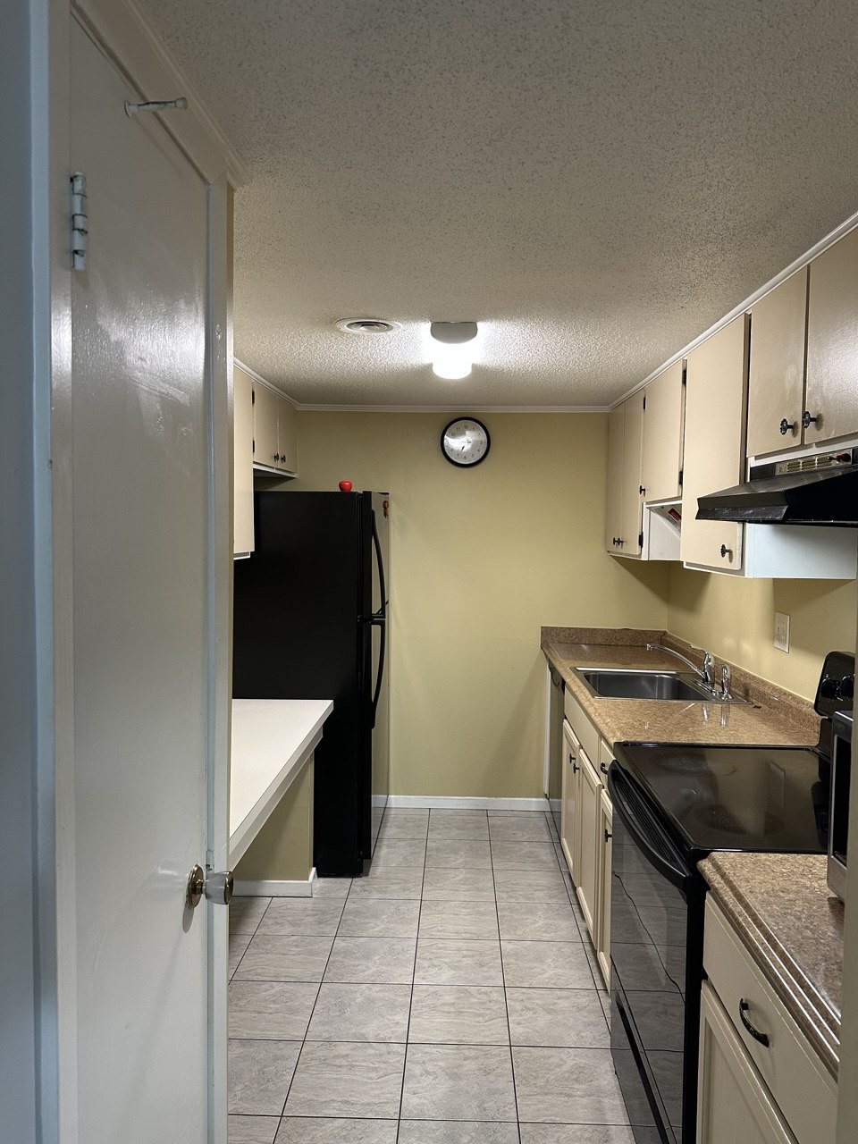 Building Photo - 1855 Poplar Woods Cir W