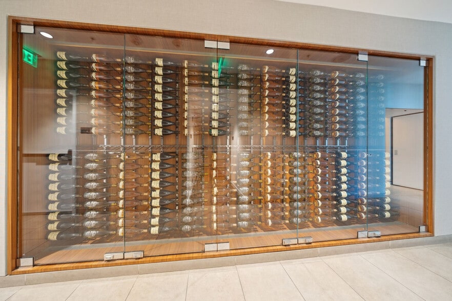 Building Photo - 399 Fremont St