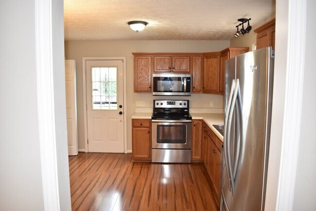 Building Photo - 3 Bed/2 Bath Home in East Nashville, Pet F...
