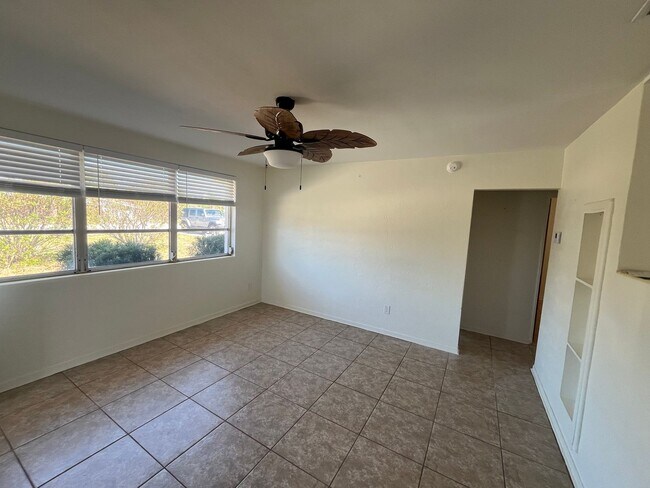 Building Photo - 60 River Dr
