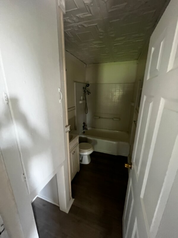 Building Photo - 4817 Wilson St