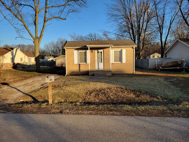 Building Photo - 1860 S Shore Blvd