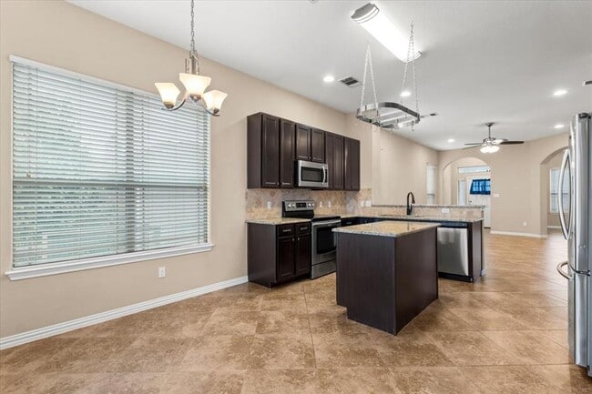 Building Photo - 105 Keo Keo Dr