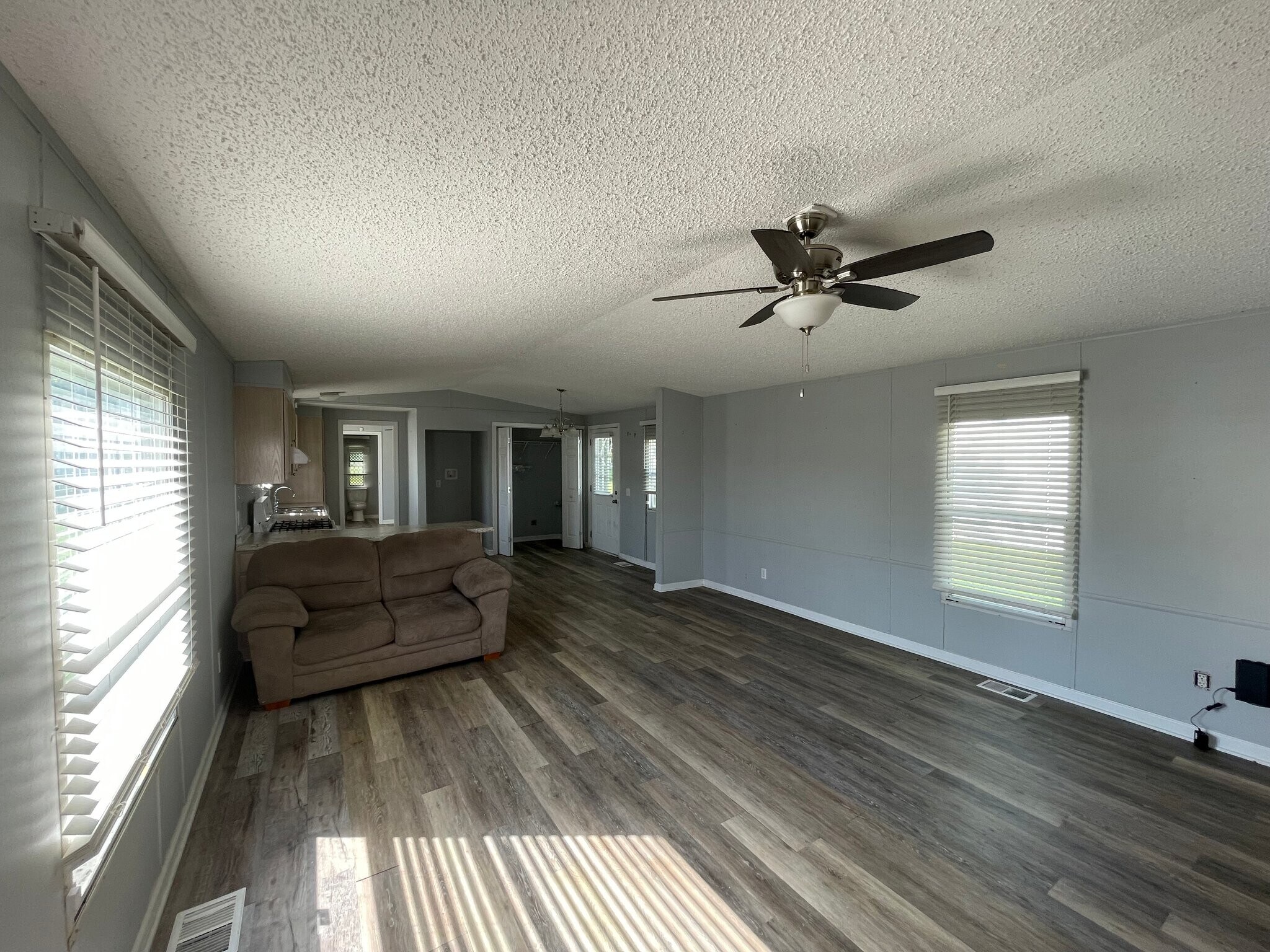 Building Photo - 207 Cumberland Ln