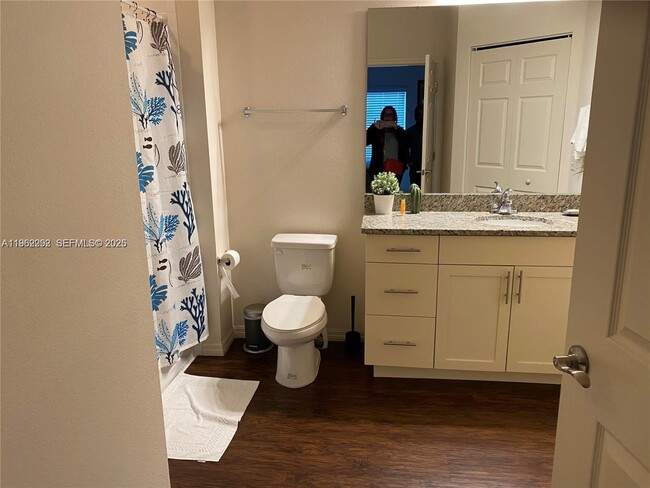 Building Photo - 3209 Gold Ln