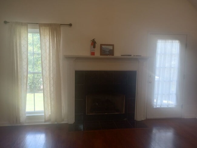 Building Photo - 518 Ridgecliff Ct