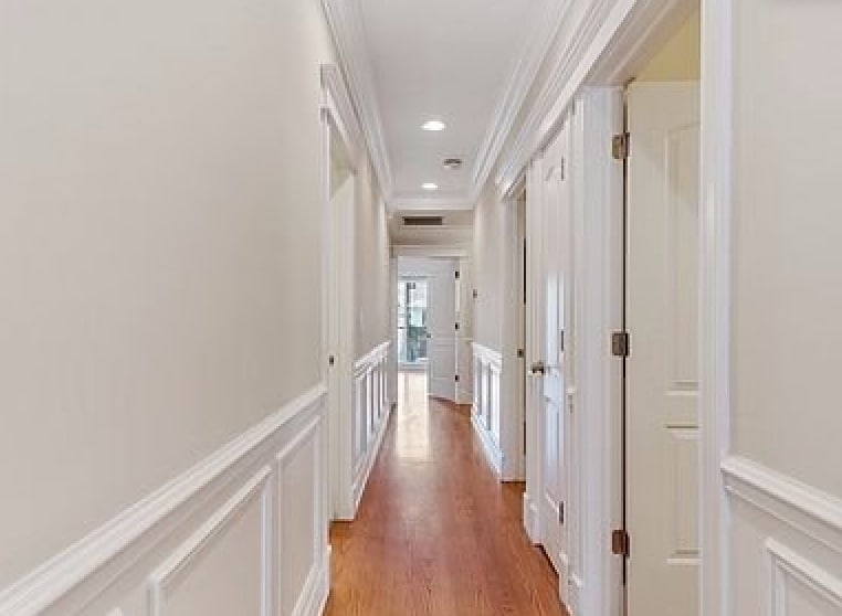 Building Photo - 5062 N Kimball Ave