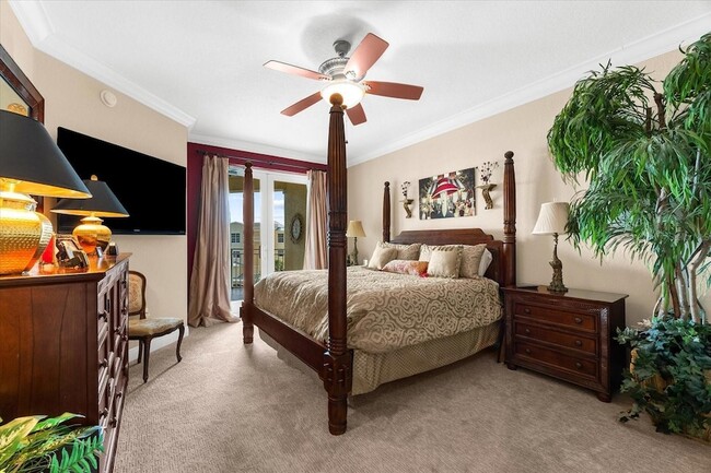 Building Photo - 14041 Bellagio Way