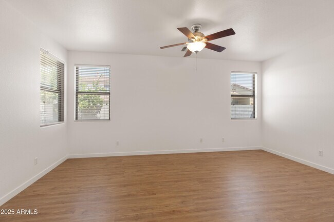 Building Photo - 8758 West Myrtle Ave