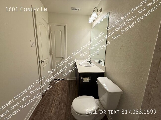Building Photo - 1601 Conley Ln