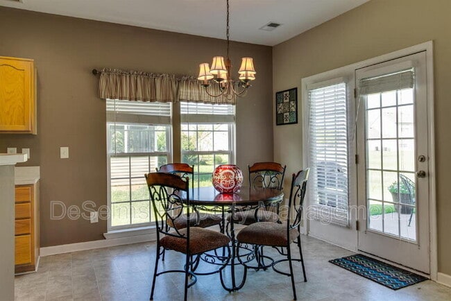 Building Photo - 2007 McCrory Pl