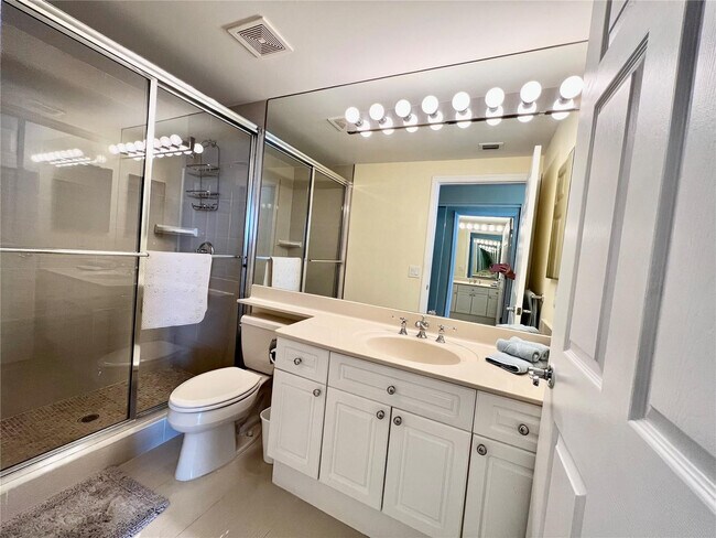 Building Photo - 6001 N Ocean Dr